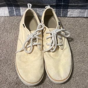 Sonuk men’s size 11